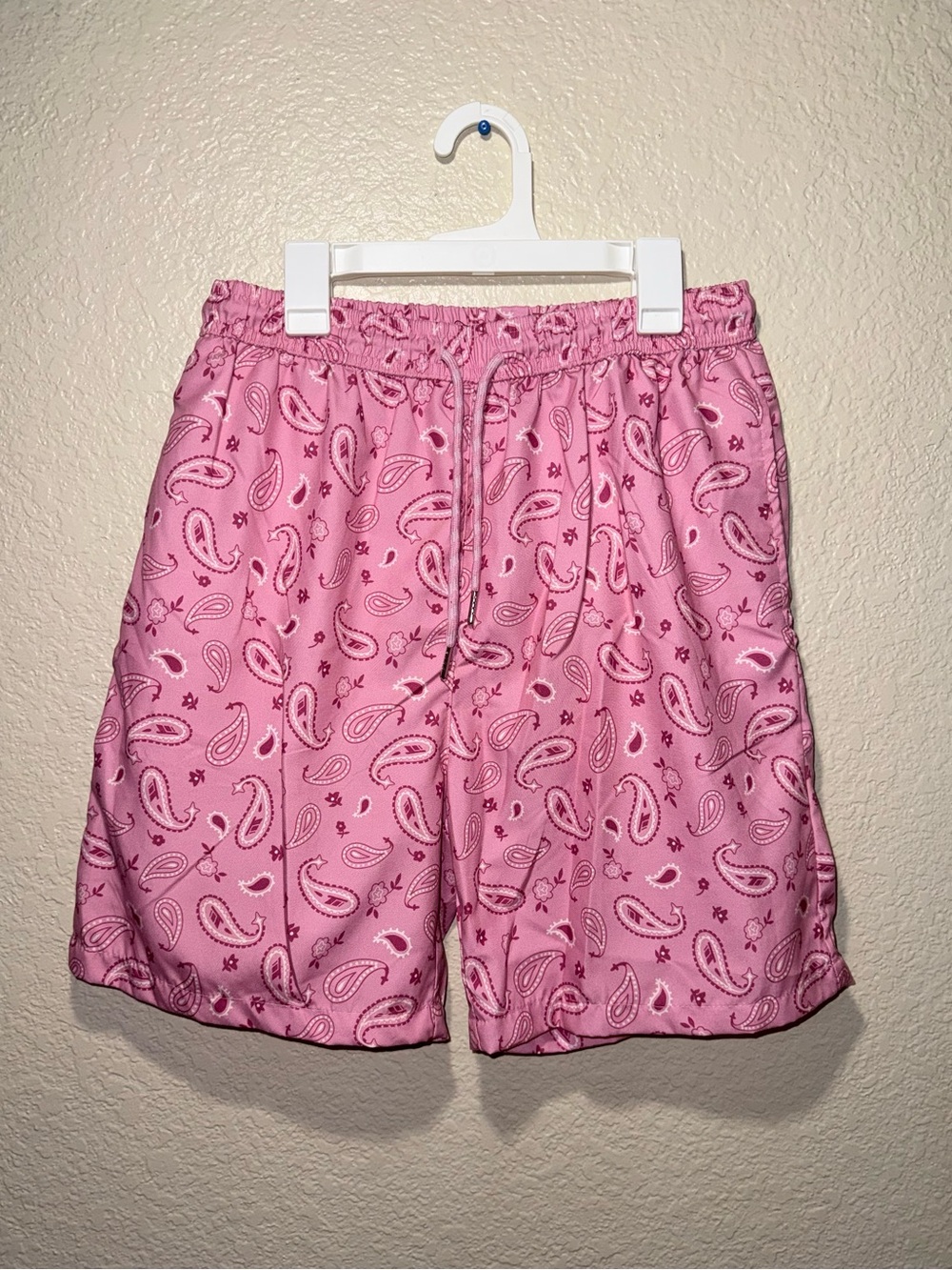 Consequence Pink Paisley Swim Trunks Size M Drawstring Mesh Lined Shorts
